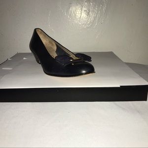 Salvatore Ferragamo Boutique Vera Bow Navy 8AAA